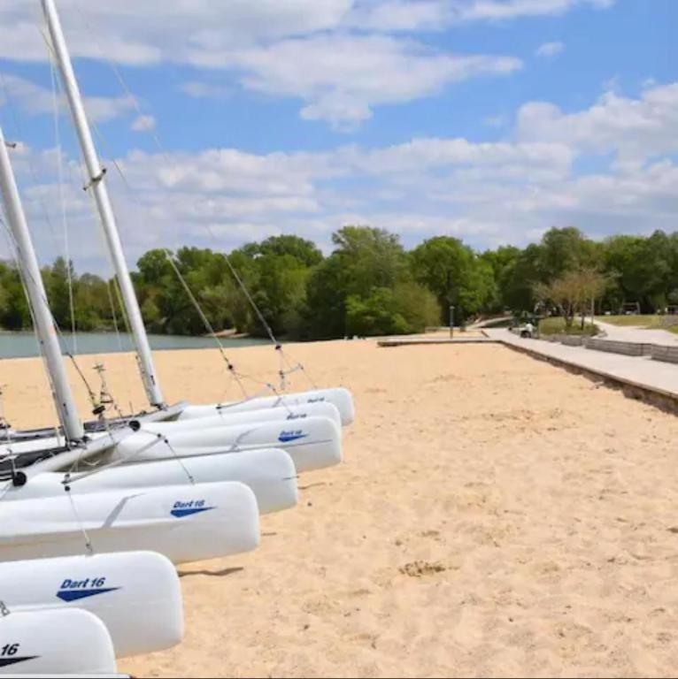Le Scandinave, Proche Bord De Loire Orleans Bagian luar foto